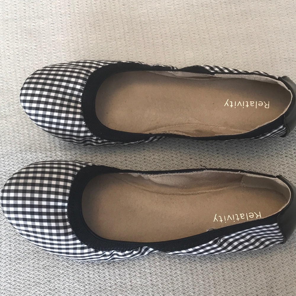 Black & White Plaid Flats EUC